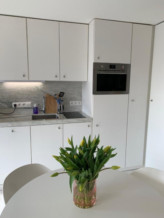 Luxe studio/suite met zeezicht en volle zon Knokke-Heist Buitenkant foto