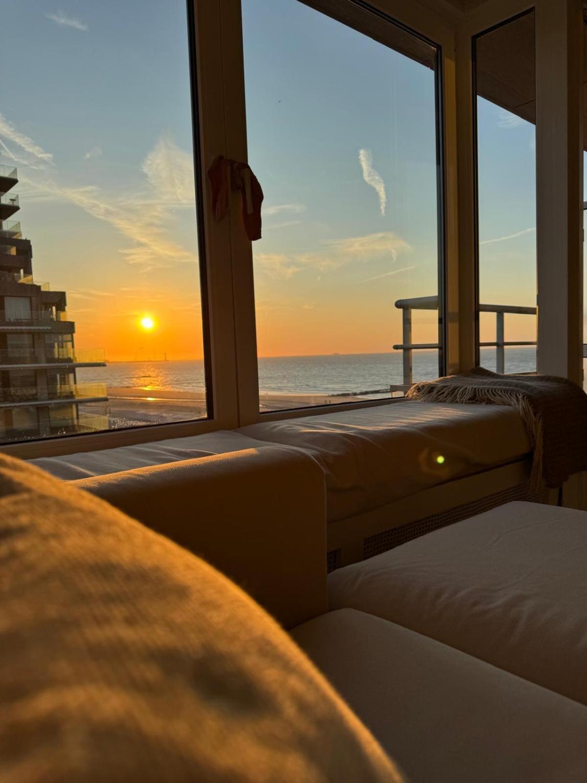 Luxe studio/suite met zeezicht en volle zon Knokke-Heist Buitenkant foto