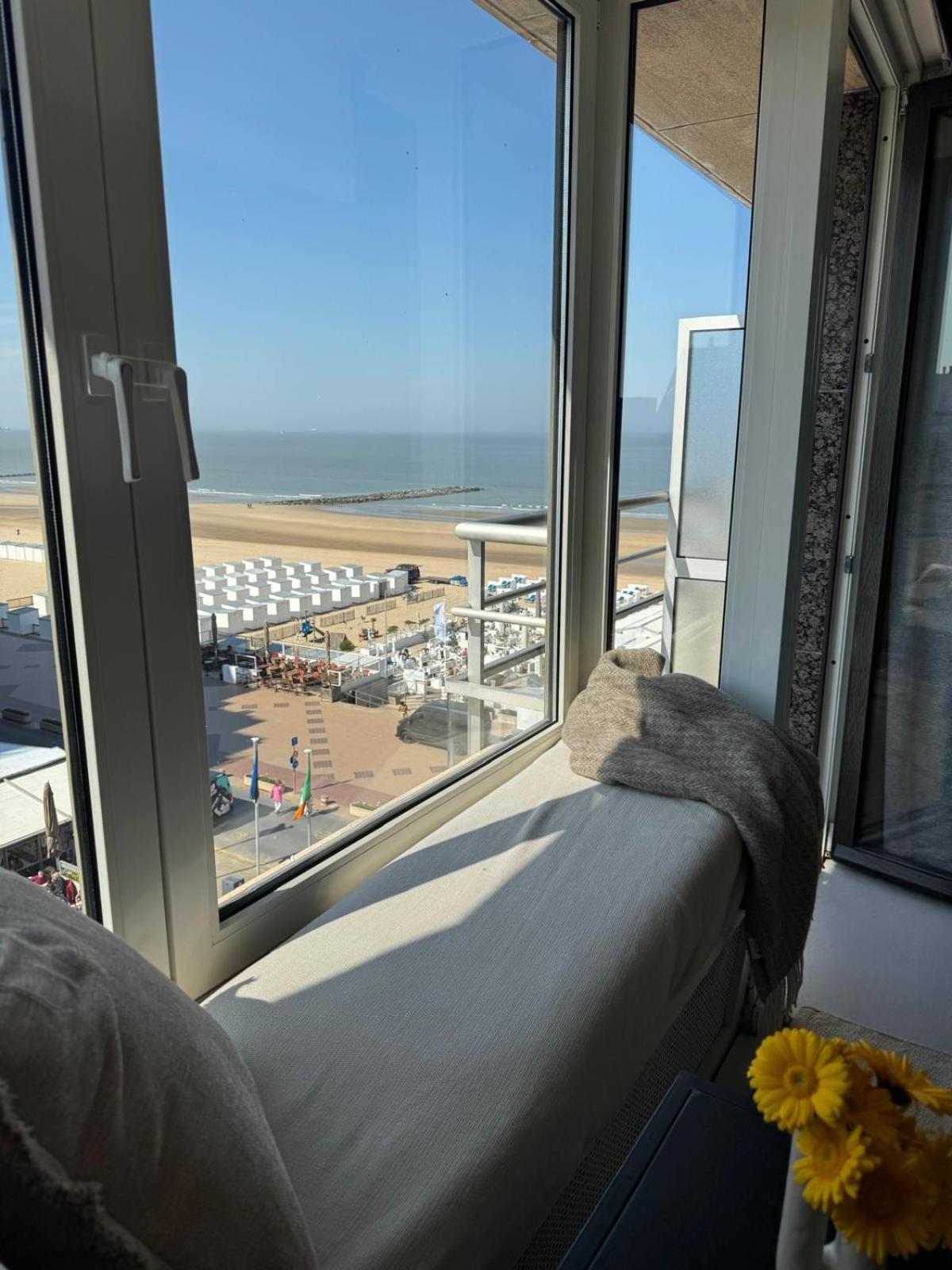 Luxe studio/suite met zeezicht en volle zon Knokke-Heist Buitenkant foto